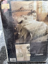 Dorma Vintage Frilled King